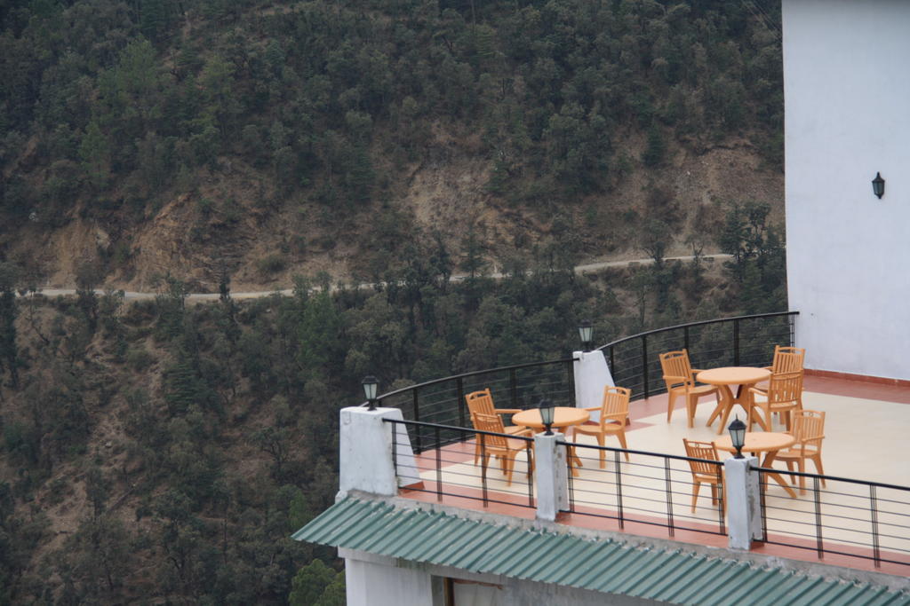 United 21 Resort Chail ภายนอก รูปภาพ